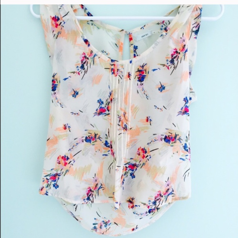 Super cute tee!